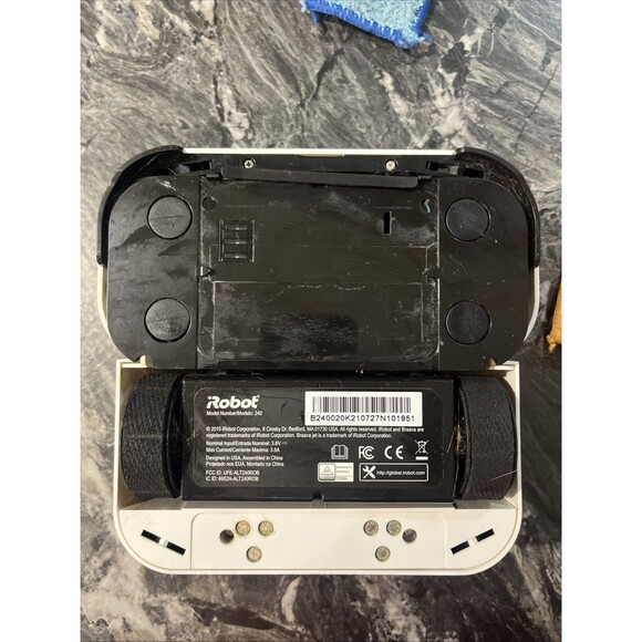 iRobot Braava Jet 240 Robot Mop, Battery, Charger, & Mop Pads - Parts Or Repair - Picture 3 of 7